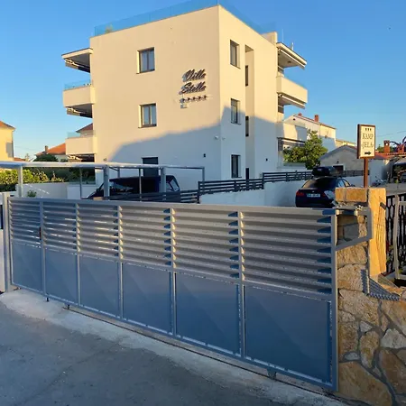 Apartmán 2 Stella Deluxe With A Heated Swimming Pool, Jacuzzi, Sauna And Bbq Turanj